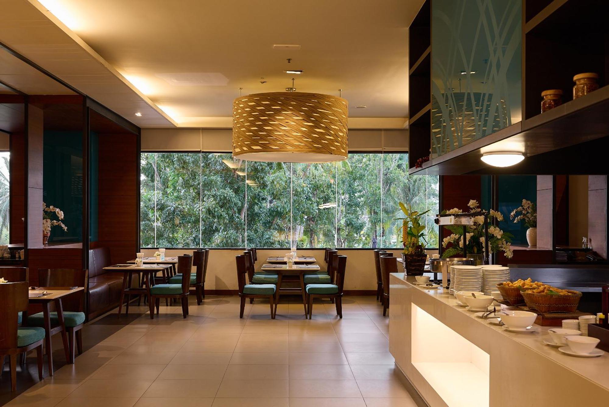 Rua Rasada Hotel - The Ideal Venue For Meetings & Events Транг Екстер'єр фото